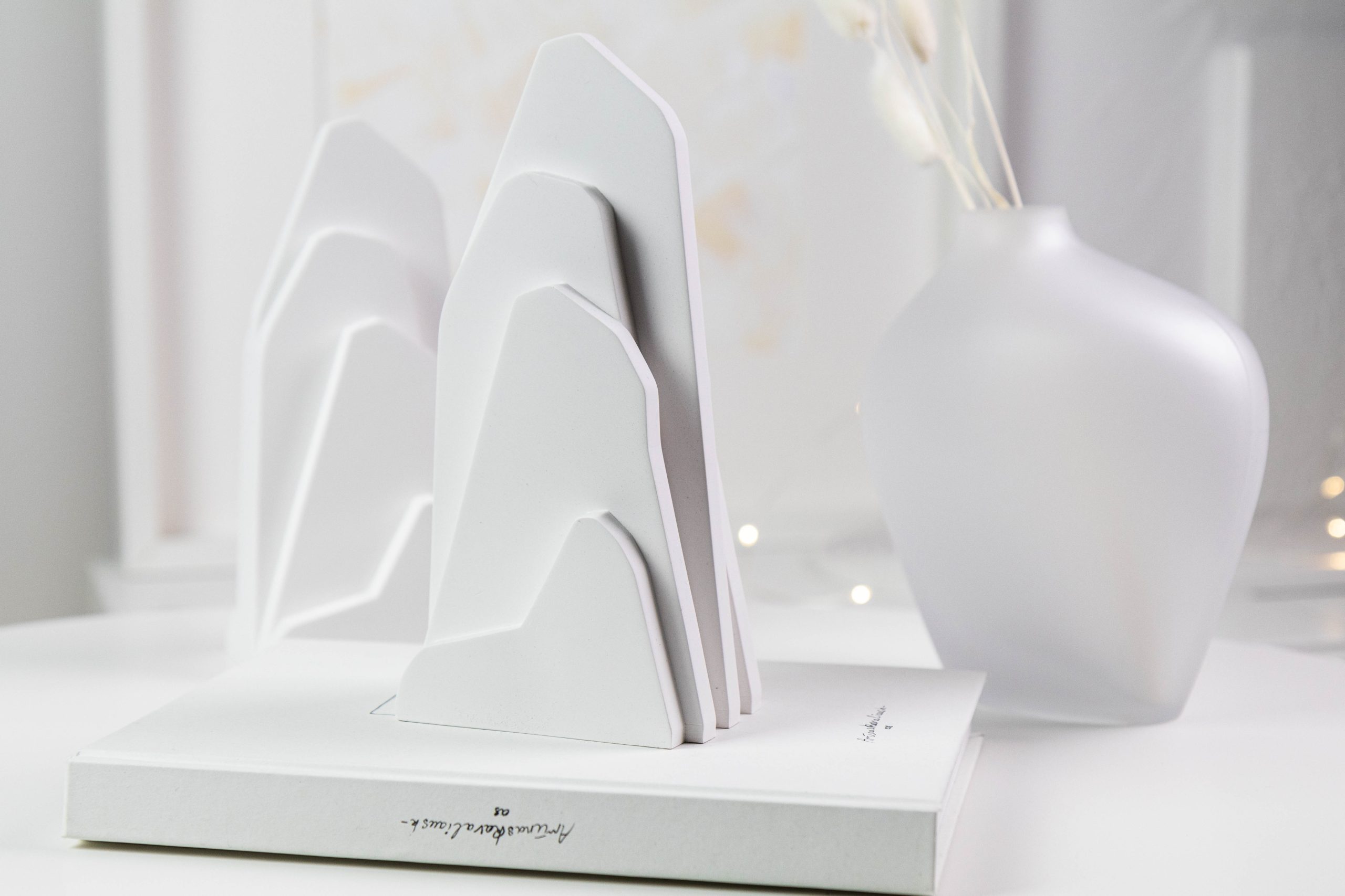 Bookend - Mountains - Image 3
