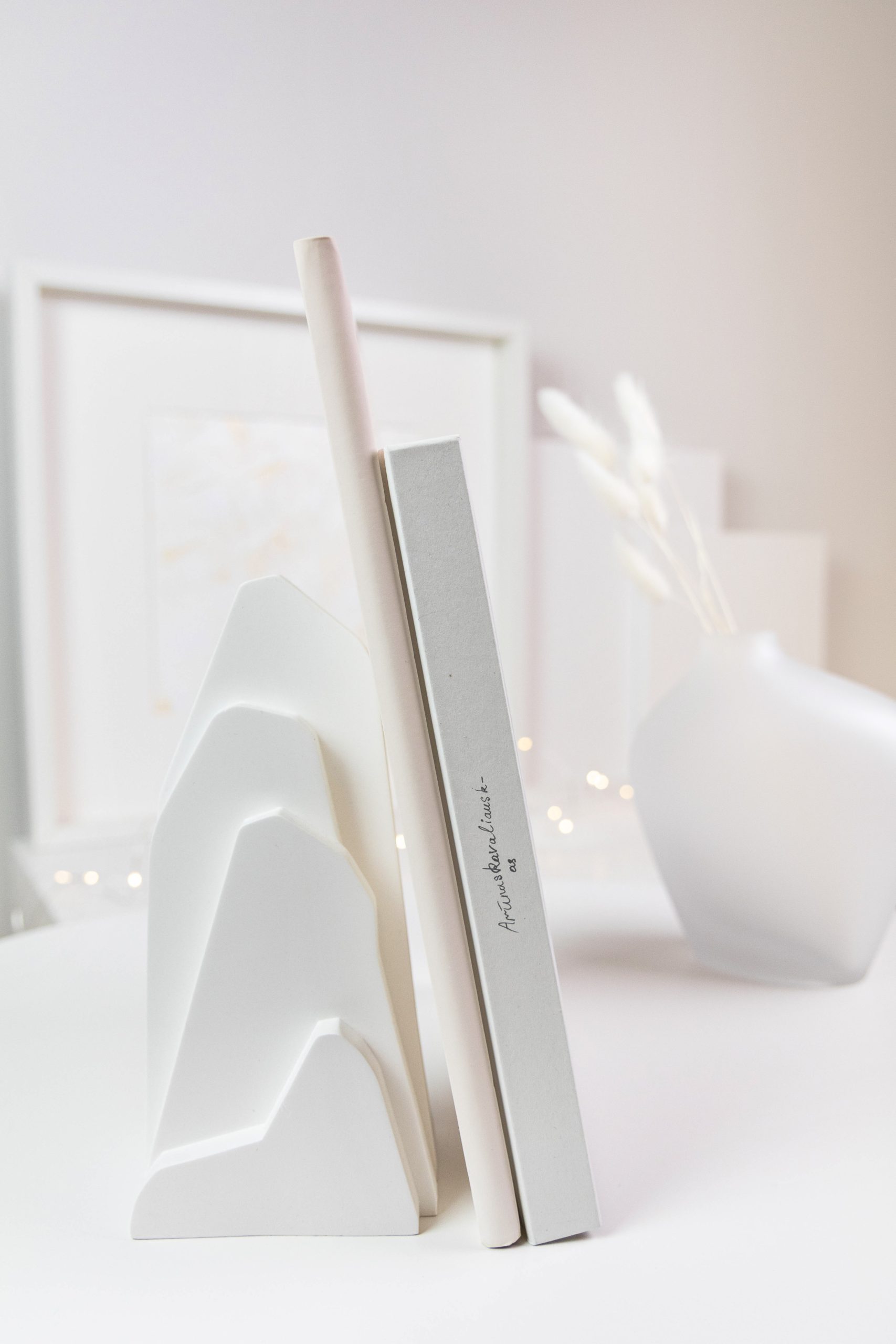 Bookend - Mountains - Image 5