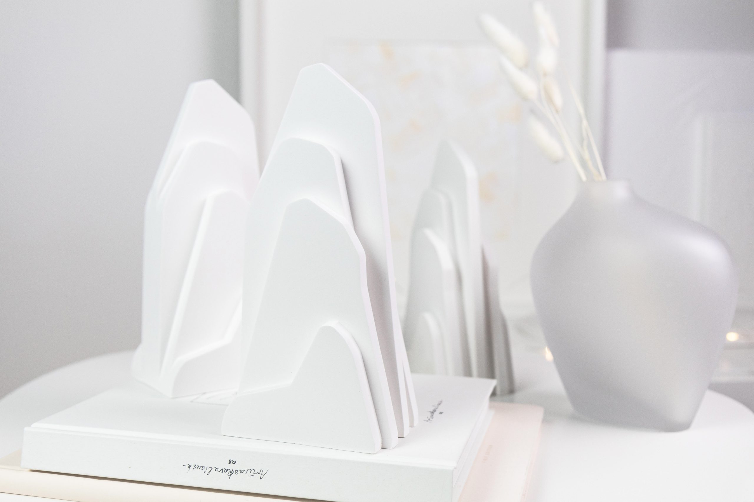 Bookend - Mountains