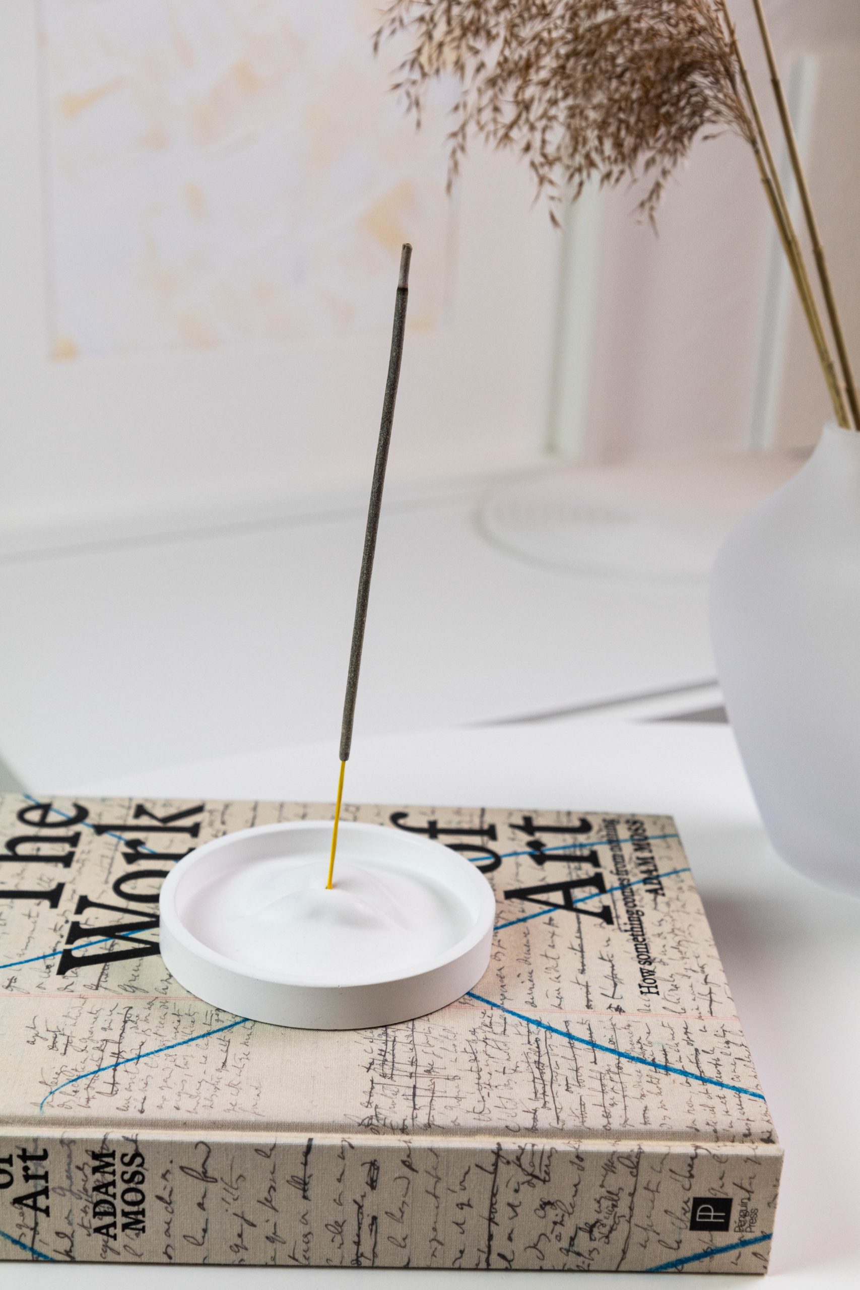 Round Incense Holder Lips - Image 5