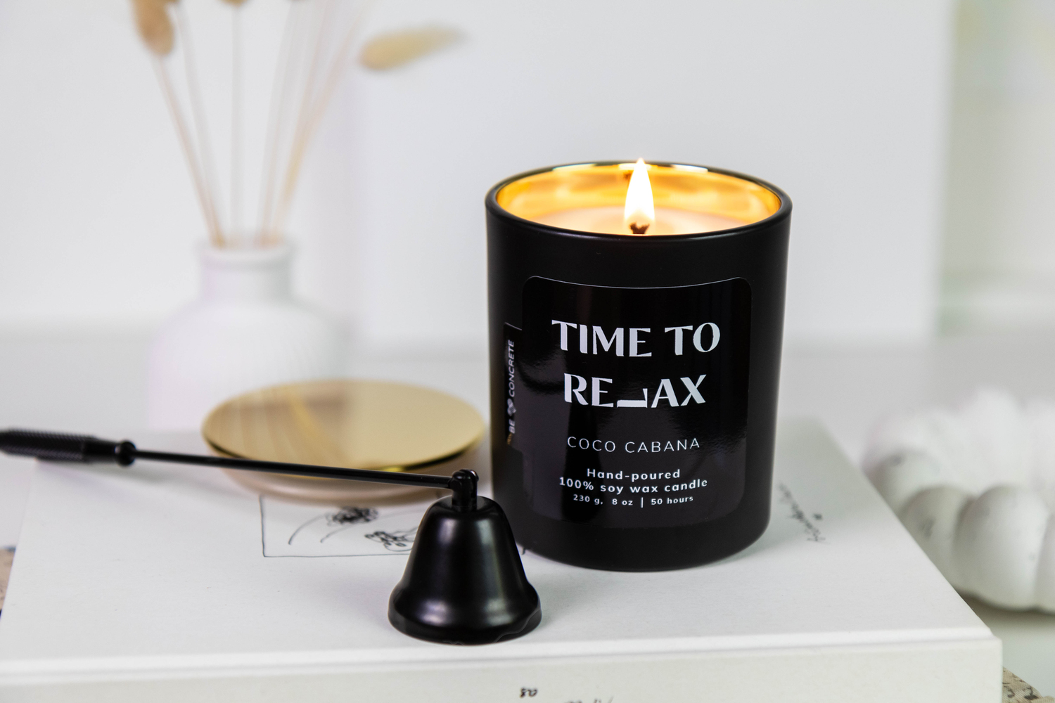 Honey and Sandalwood Scented Soy Wax Candle - Time to Pause - Image 10